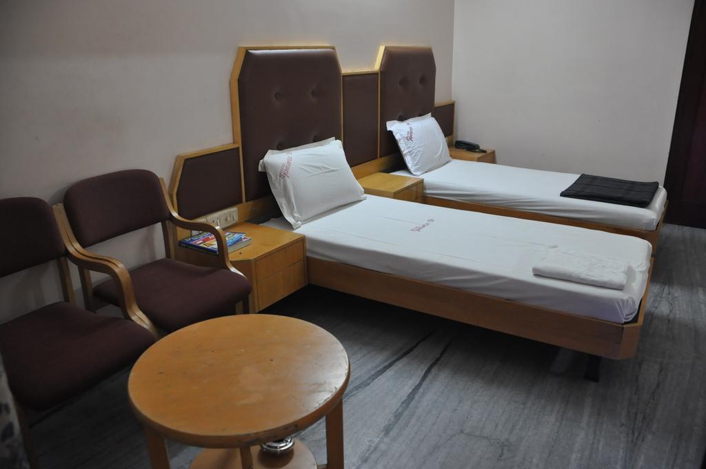 Hotel Pearls มทุราย ห้อง รูปภาพ